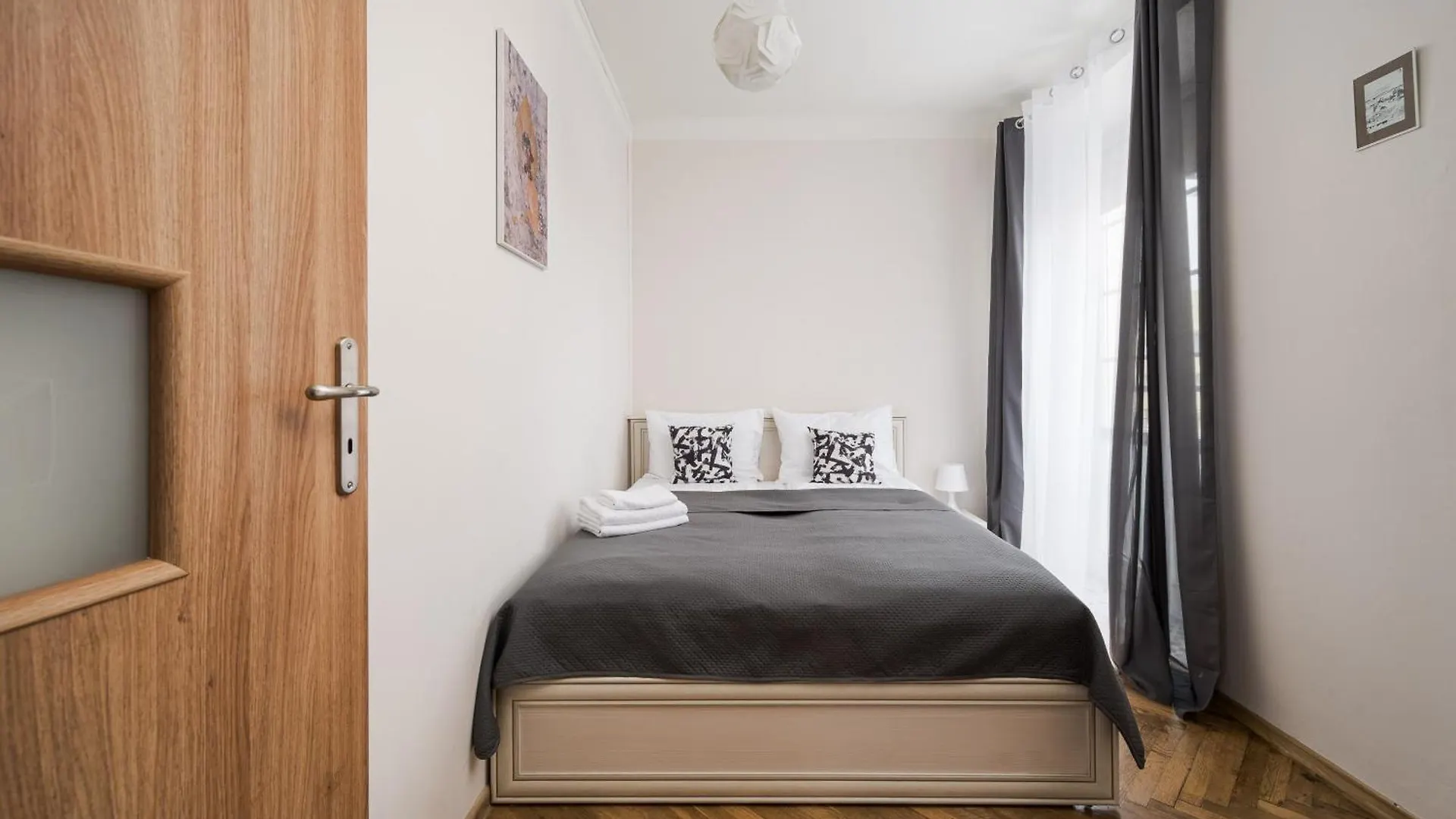 Royal Baths Charming Apartment Warszawa Polen
